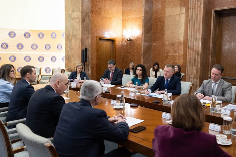 S-a DECIS! Angajaศii care cรขศtigฤ sub 6.000 de lei vorโฆ Vezi mai mult