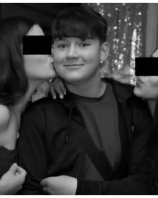 Ce a apărut la mormântul lui Mario Berinde, la 40 de zile după ce a fost ucis… Vezi mai mult