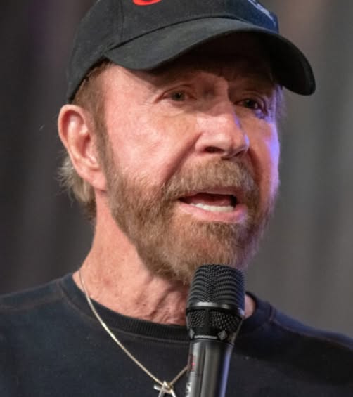 Doliu în lumea filmului: Chuck Norris s-a stins din viață la 86 de ani…Vezi in comentarii