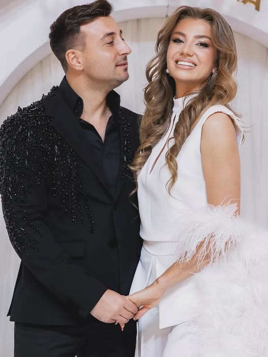 Mesajul BIZAR postat de Valentin Sanfira, cu puțin timp înainte de anunțul divorțului: ”Să nu uităm!”