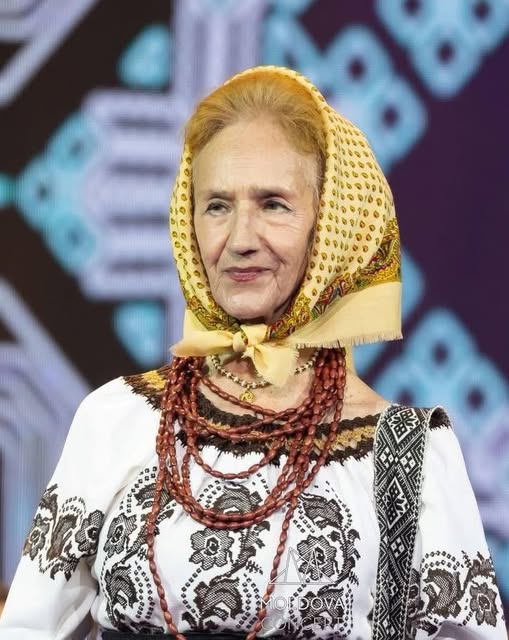 Veศti despre Sofia Vicoveanca! Dupฤ momentele grele, artista a fฤcut anunศul care i-a liniศtit pe toศi…Vezi in comentarii