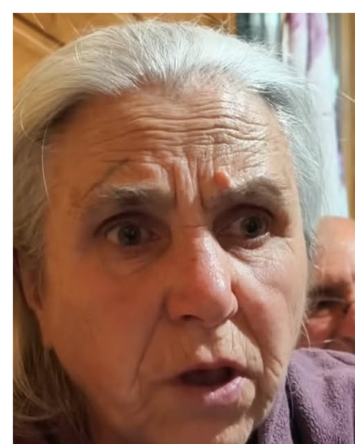 Mama gemenilor Graur a fฤcut o mฤrturisire neaศteptatฤ: โBฤrbaศii รฎncercau sฤ mฤ…โ Vezi in comentarii