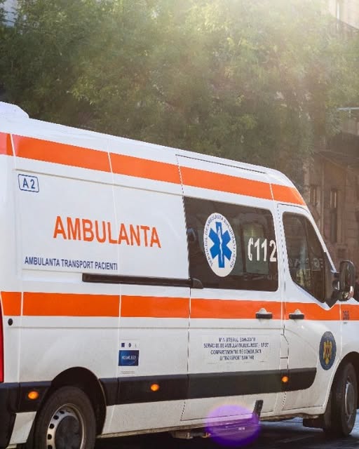 O fetiță de 1 an și 9 luni a mvrit în mașina mamei sale, în drum spre…