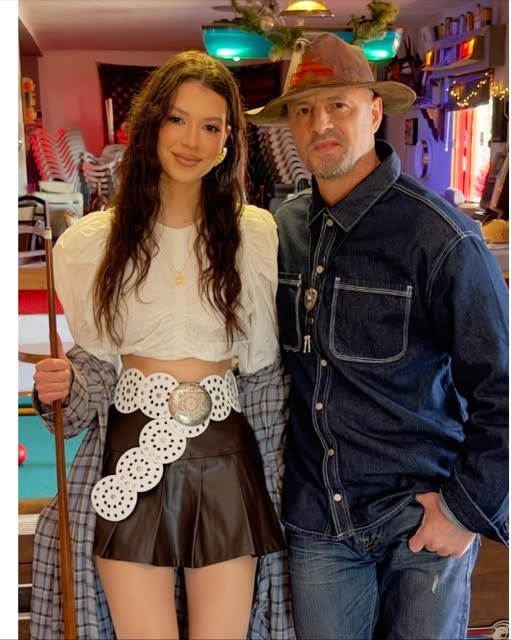 La cinci ani de cรขnd Cleopatra Stratan ศi Edward Sanda s-au cฤsฤtorit, Pavel Stratan a dezvฤluit cฤ ginerele sฤu este… Vezi in comentarii