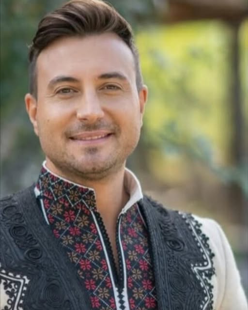 Valentin Sanfira, deconspirat de apropiați. Ce s-a aflat despre trecutul artistului… Vezi in comentarii