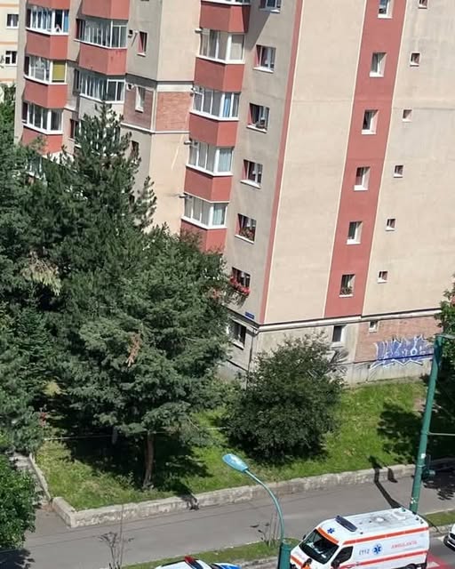 Caz cutremurฤtor: trei surori de 12, 14 ศi 16 ani ศi-au pierdut viaศa dupฤ o cฤdere de la etajul 9… Vezi in comentarii