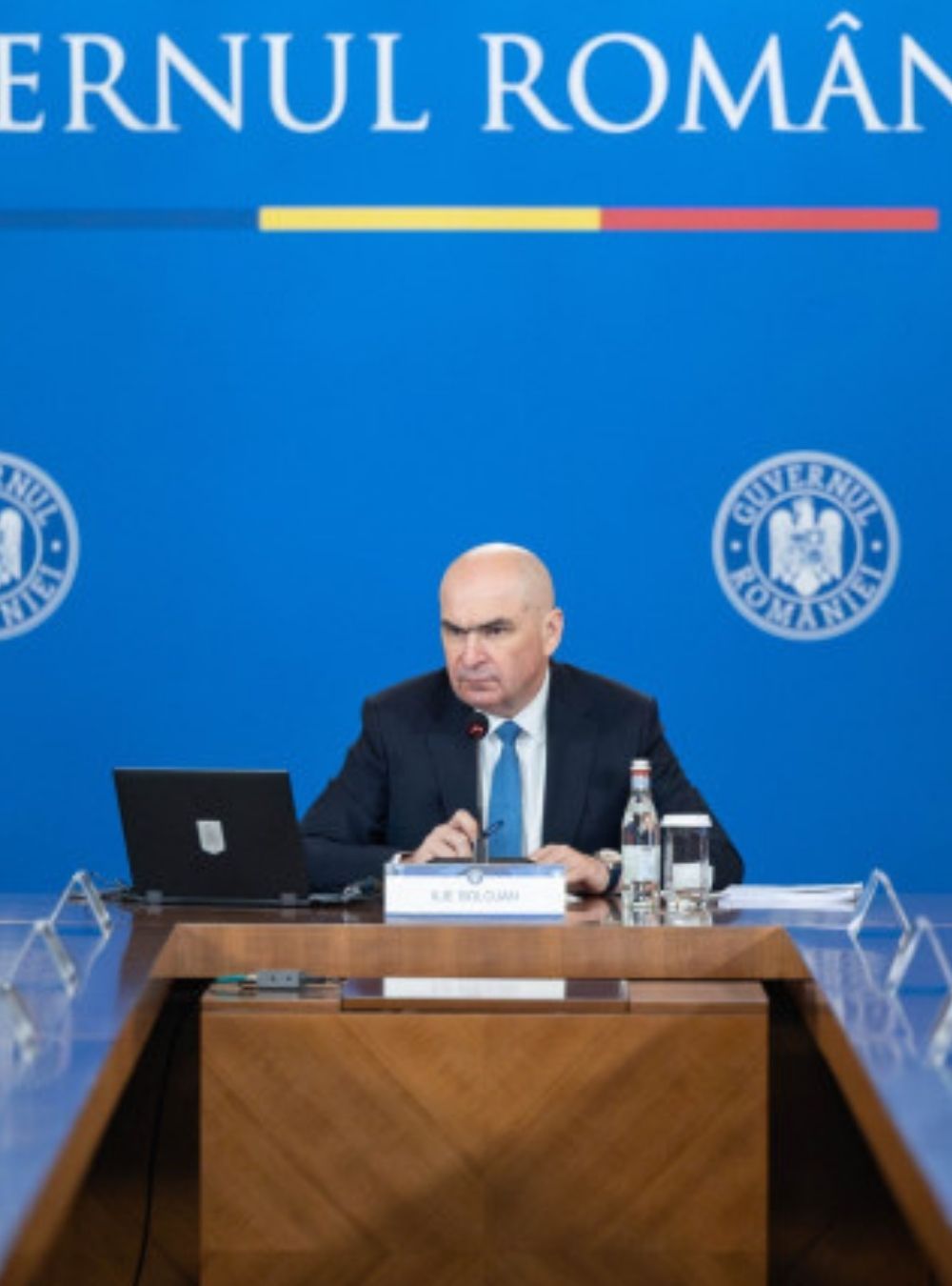Este OFICIAL! Guvernul a adoptat proiectul care interzice cumulul.