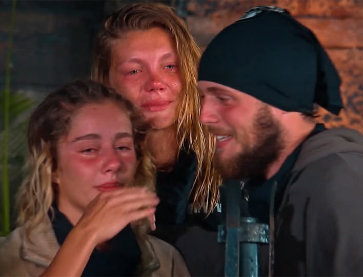 Cele 5 cuvinte care i-au distrus toate speranศele la o relaศie. Ce i-a ศoptit Aris la ureche Biancฤi, dupฤ ce a fost eliminat de la Survivor