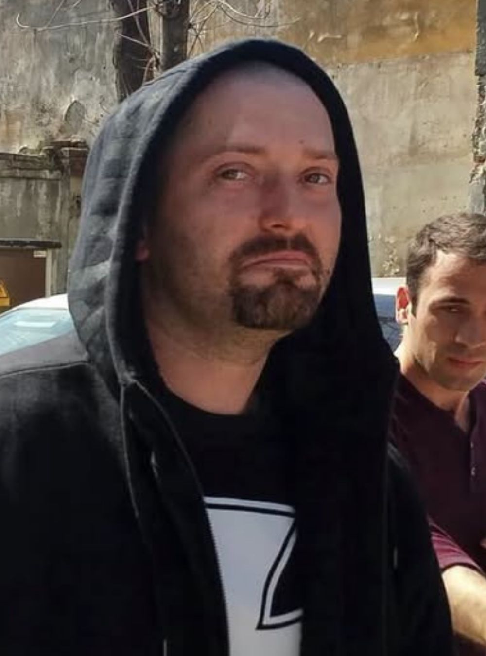 Cheloo, internat la psihiatrie! A fost imobilizat de polițiști după ce a încercat să… Vezi mai mult