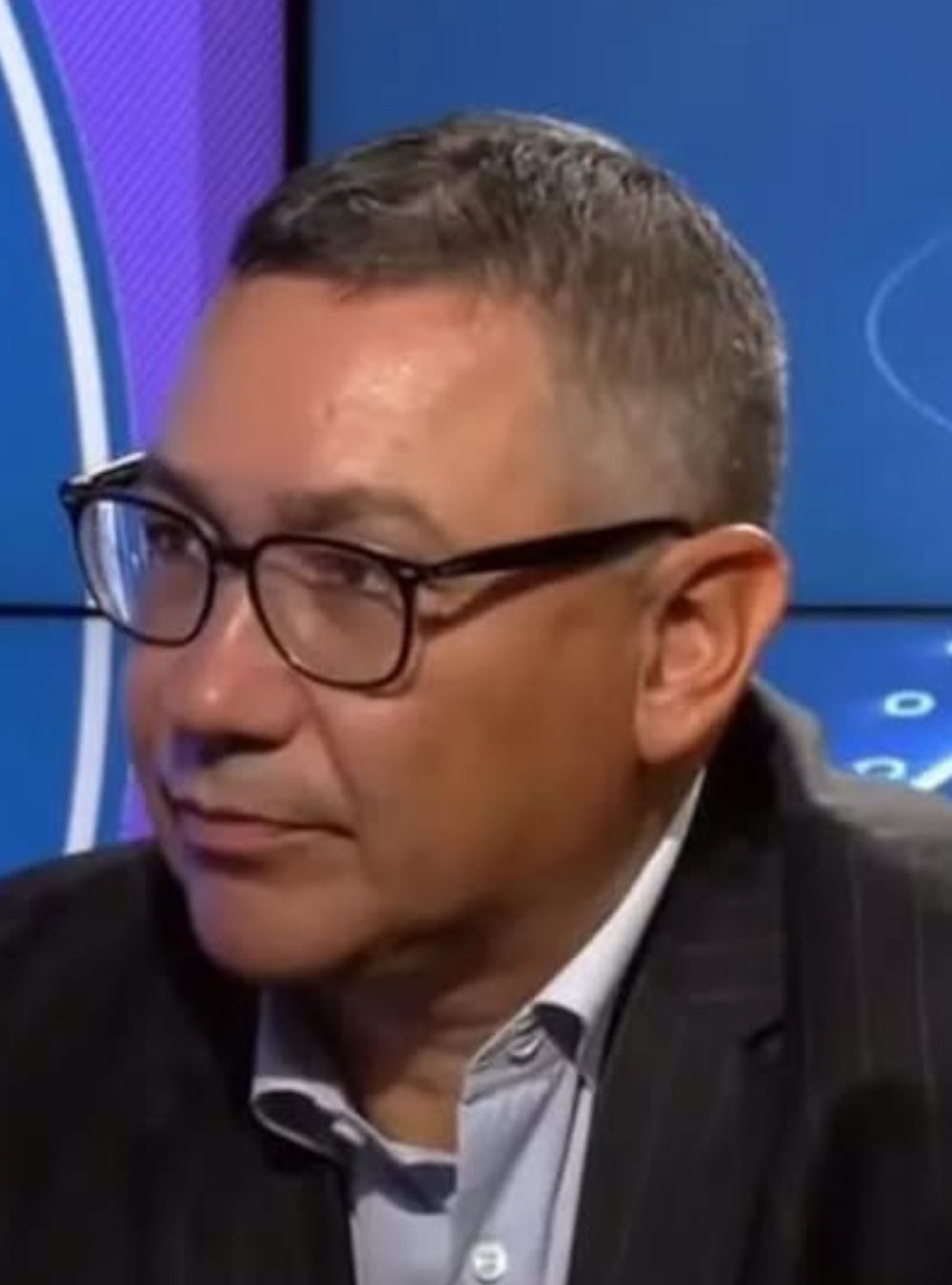 După ce a primit nominalizarea pentru funcția de prim-ministru, Victor Ponta a…