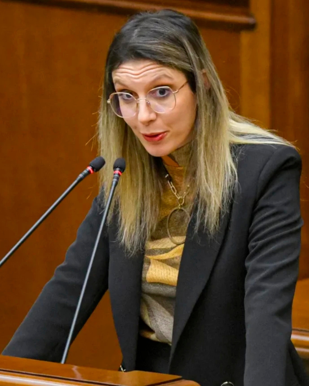 Scandal în Parlament! România riscă să piardă aproape 1 miliard de euro.