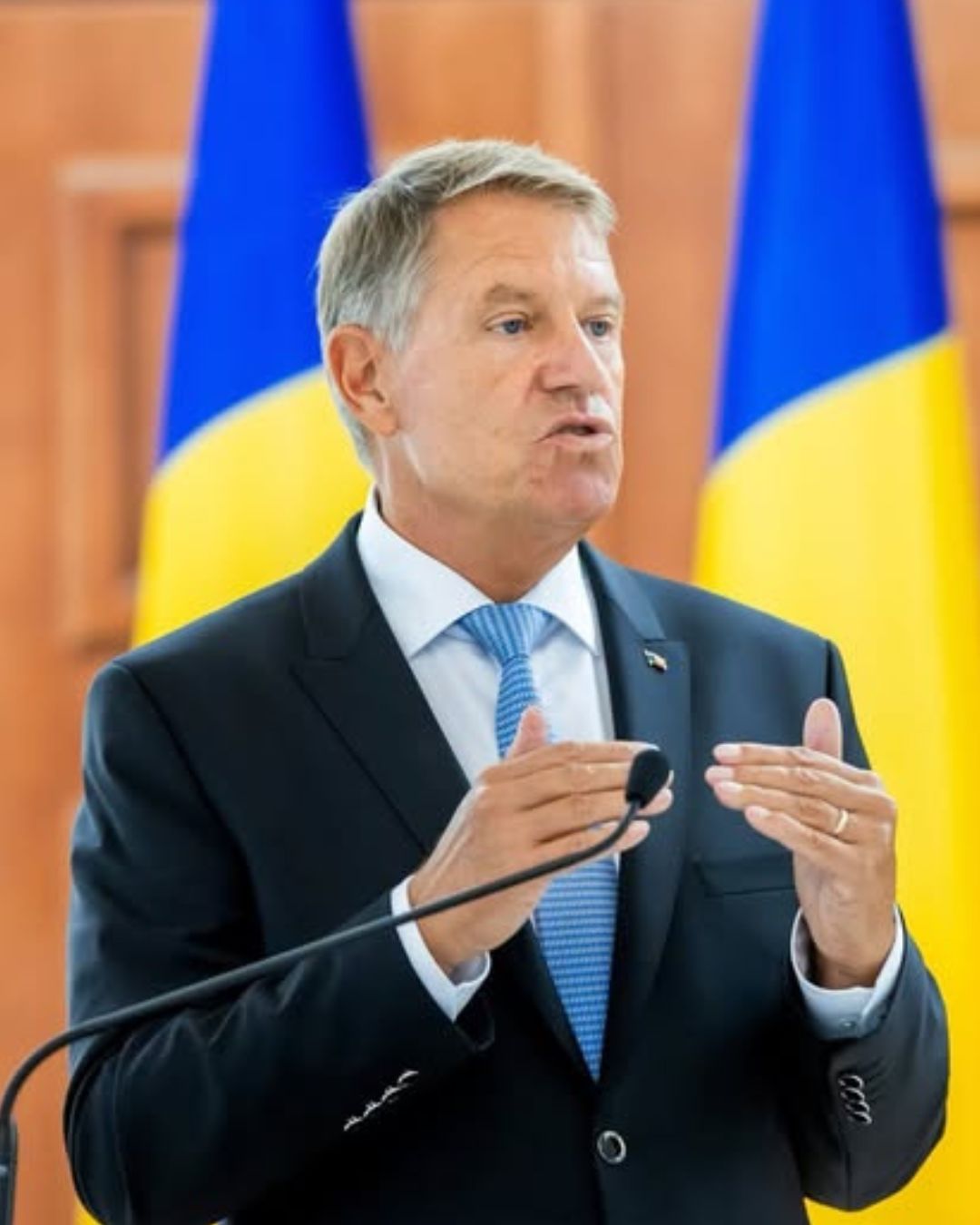 CUTREMUR pe scena politică! Fostul președinte Klaus Iohannis
