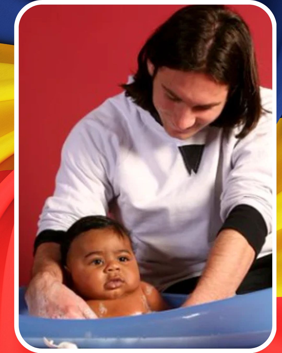 Povestea unei fotografii virale: bebelușul ținut în brațe de Messi îl înfruntă acum în finala Cupei Mondiale 2026