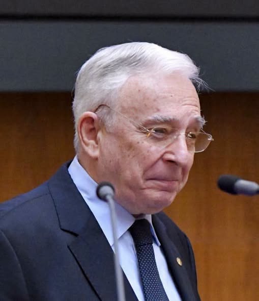 Mugur Isărescu, anunț ȘOC: banii românilor… Vezi mai mult